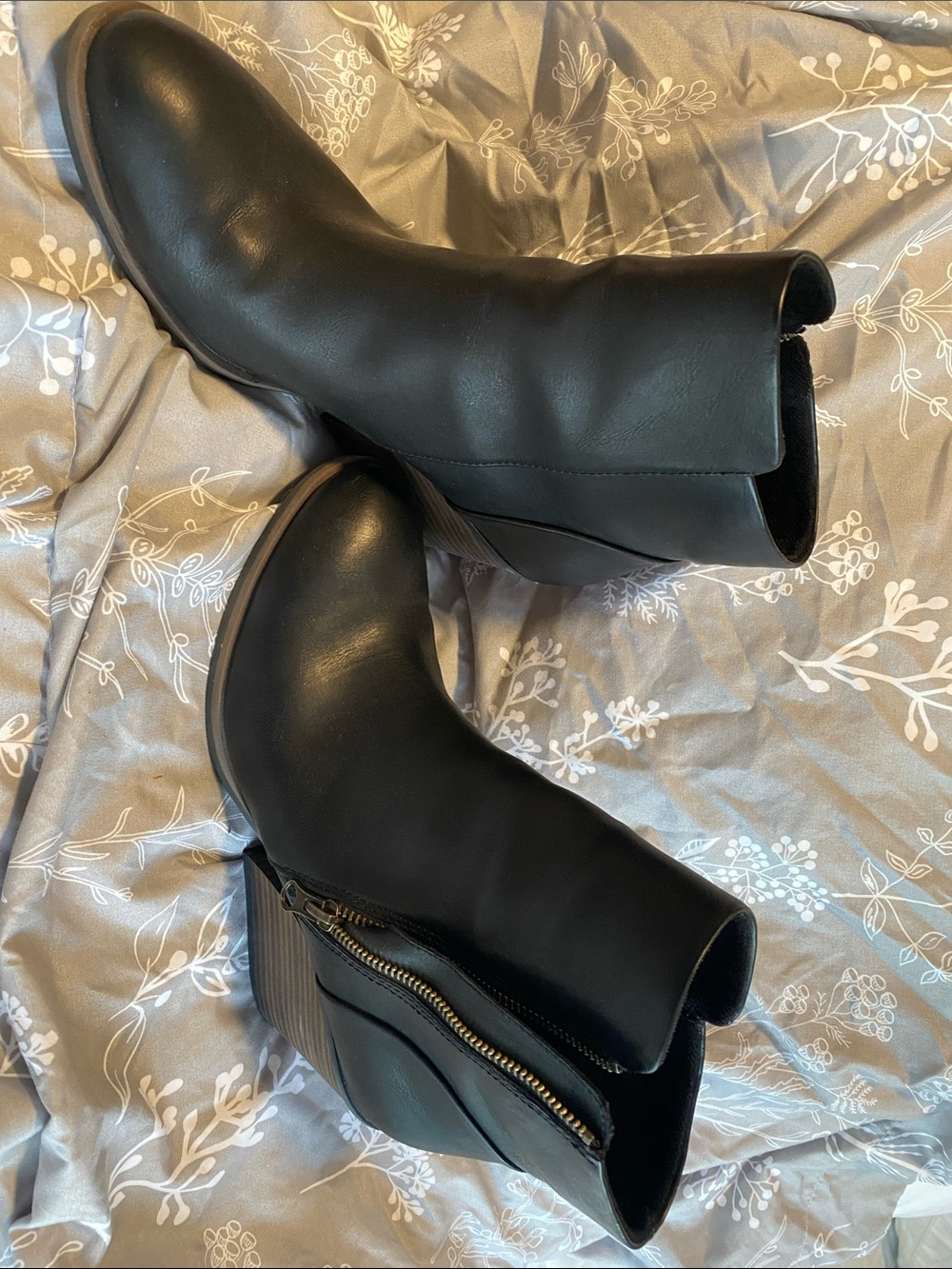 Women's Black Leather Ankle Booties with Side Zip